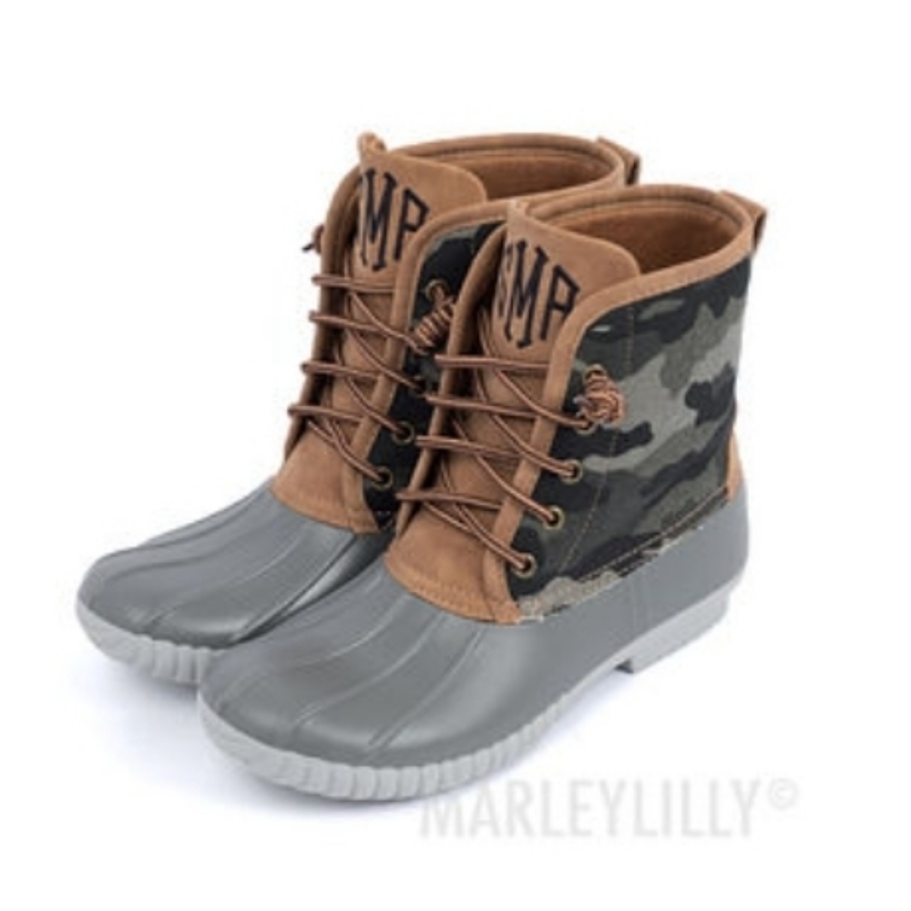 Camo duck boots rain boots size 9